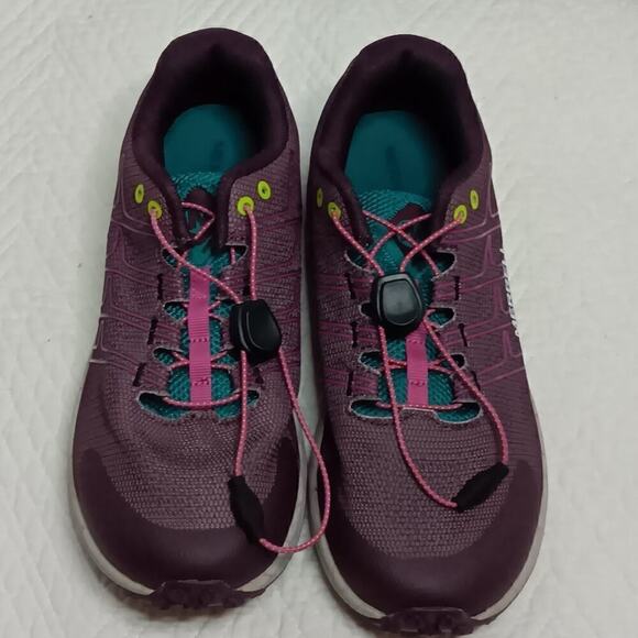 EUC Merrell Dark Purple and Teal Shoes Size 6 - Picture 1 of 9